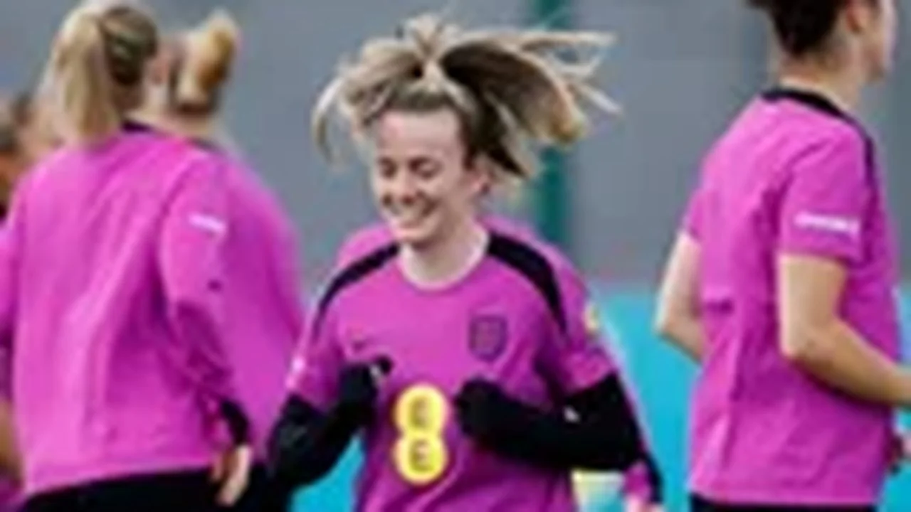 2026女足世预赛惨败西班牙后,劳伦·亨普发声:英格兰队如何从失意数据中